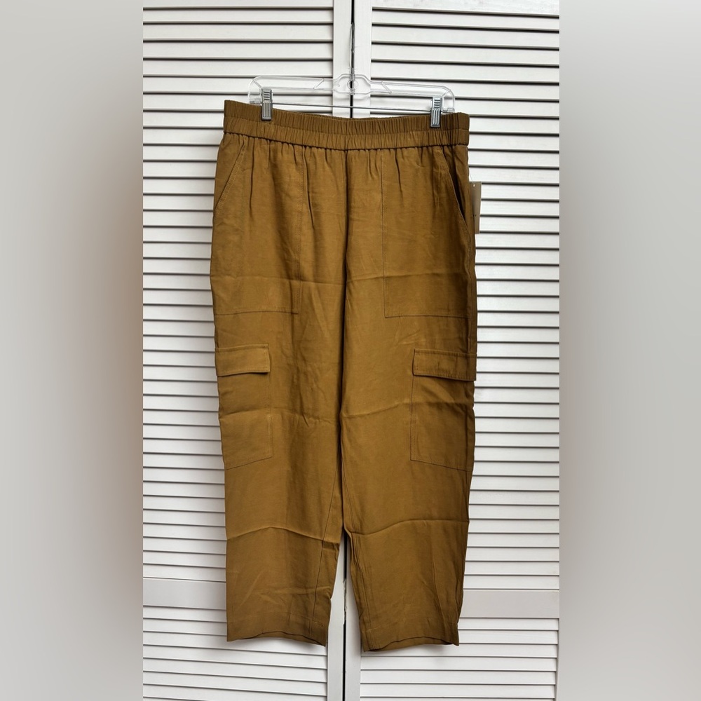 🔥A New Day Women’s Tan/Brown Cargo Dress Pants, Size: Large, NWT